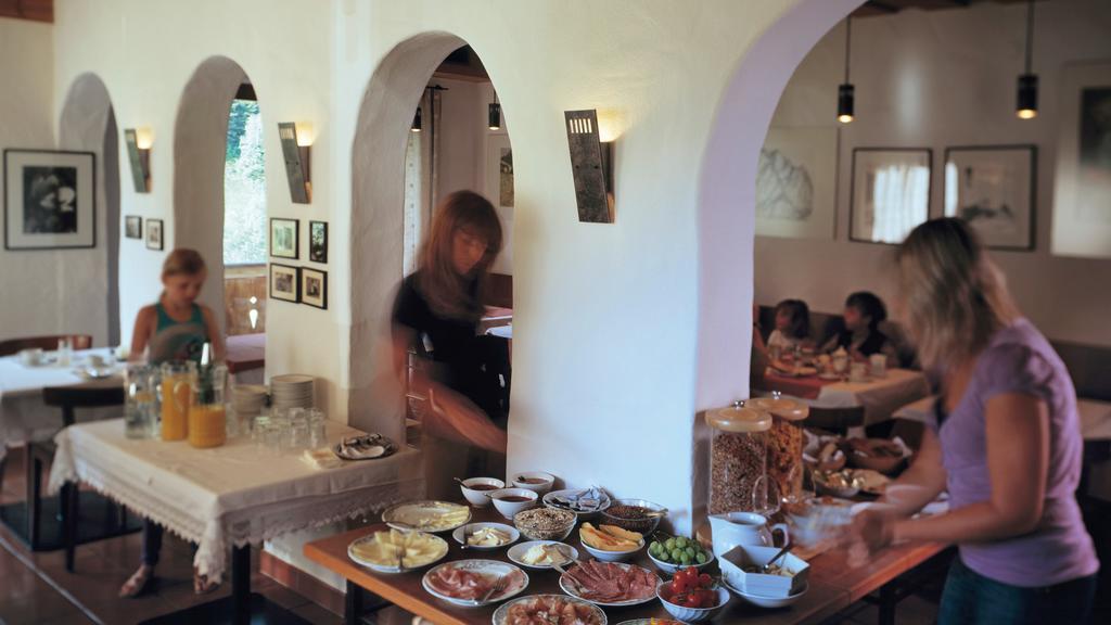 Alfonsstueberl - Ferienwohnungen & Restaurant Innervillgraten Zewnętrze zdjęcie